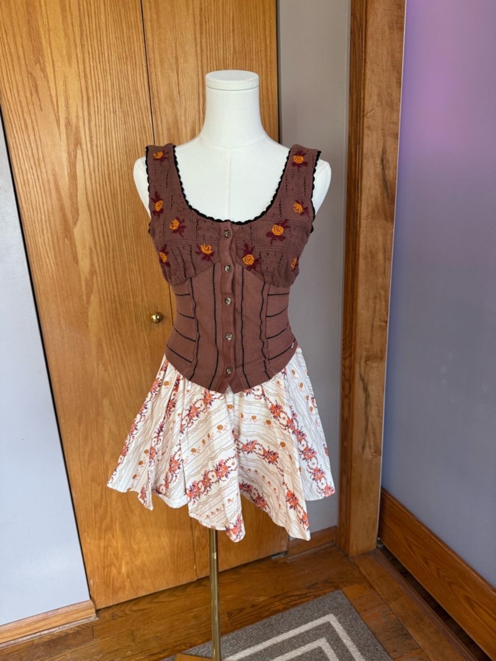 NWOT Free People Gaia printed skirt. Size smal - Picture 11 of 11